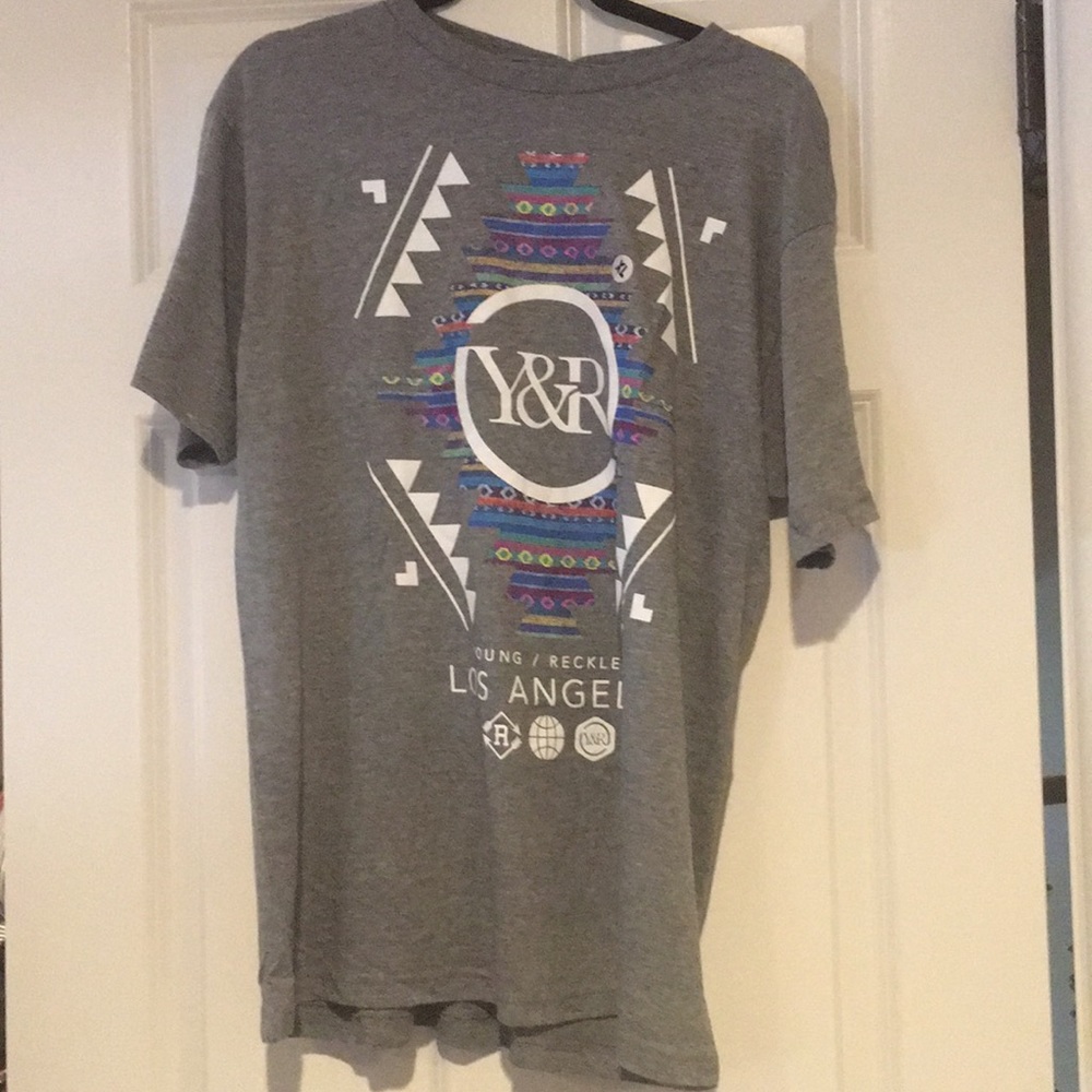 Men's gray novelty tee shirt -new